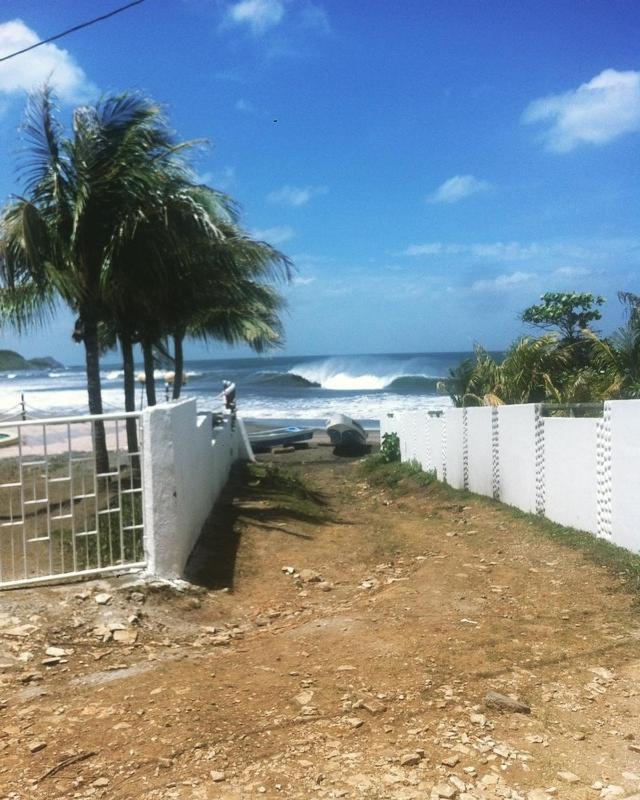 Bed and Breakfast Bananoz Surfhouse Transito Экстерьер фото